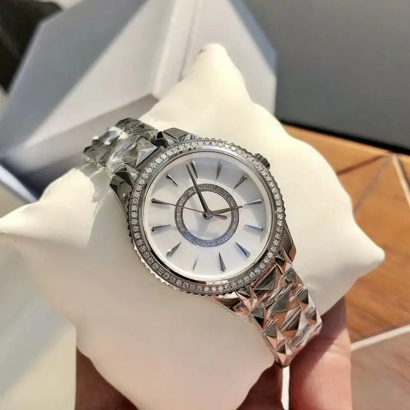 Elegance Women Imported Quartz Movement Watch Diamond Round Dial Brand Calendar Window Watch For Women
